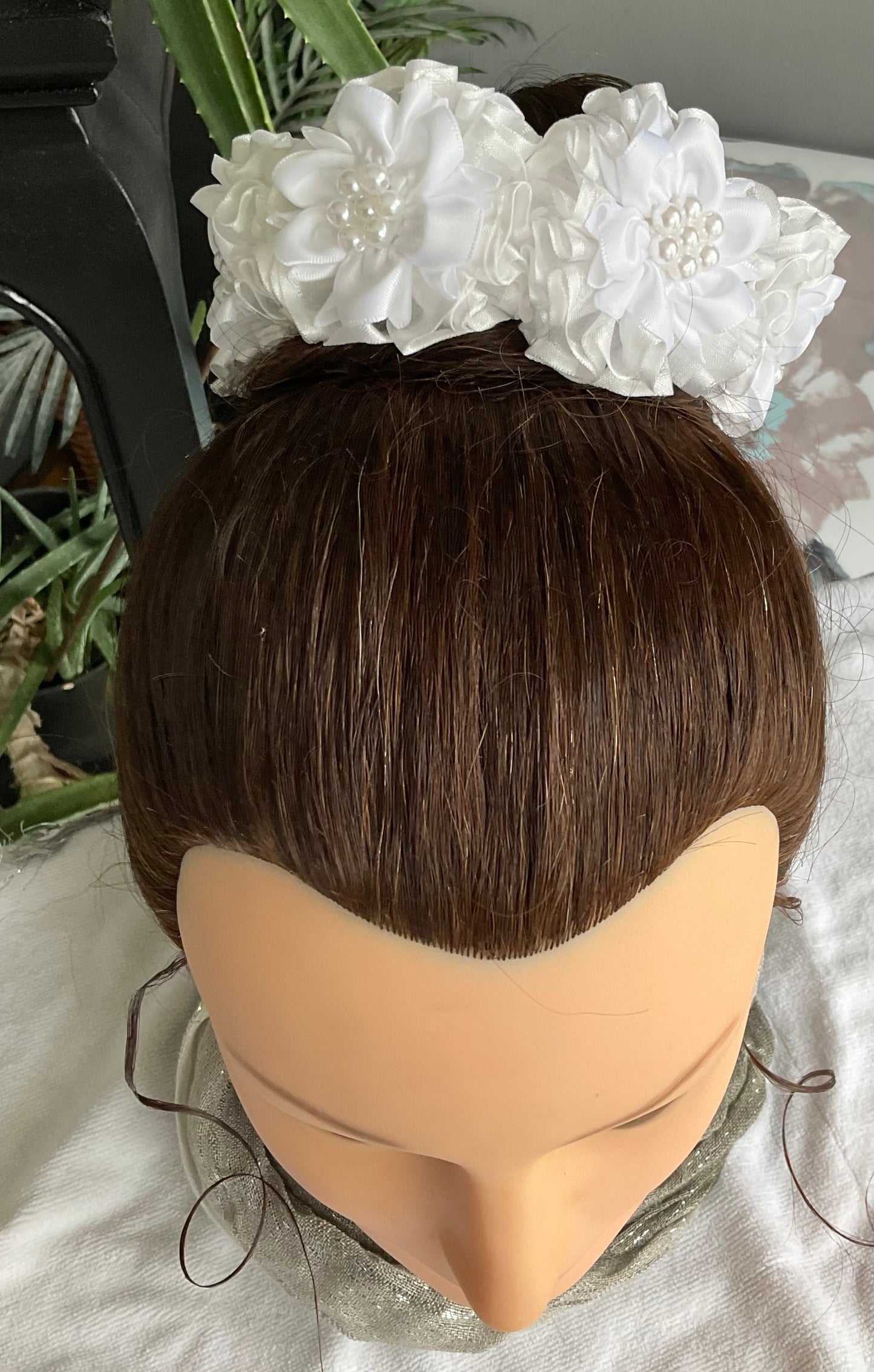 Queen Hair Bump Feather