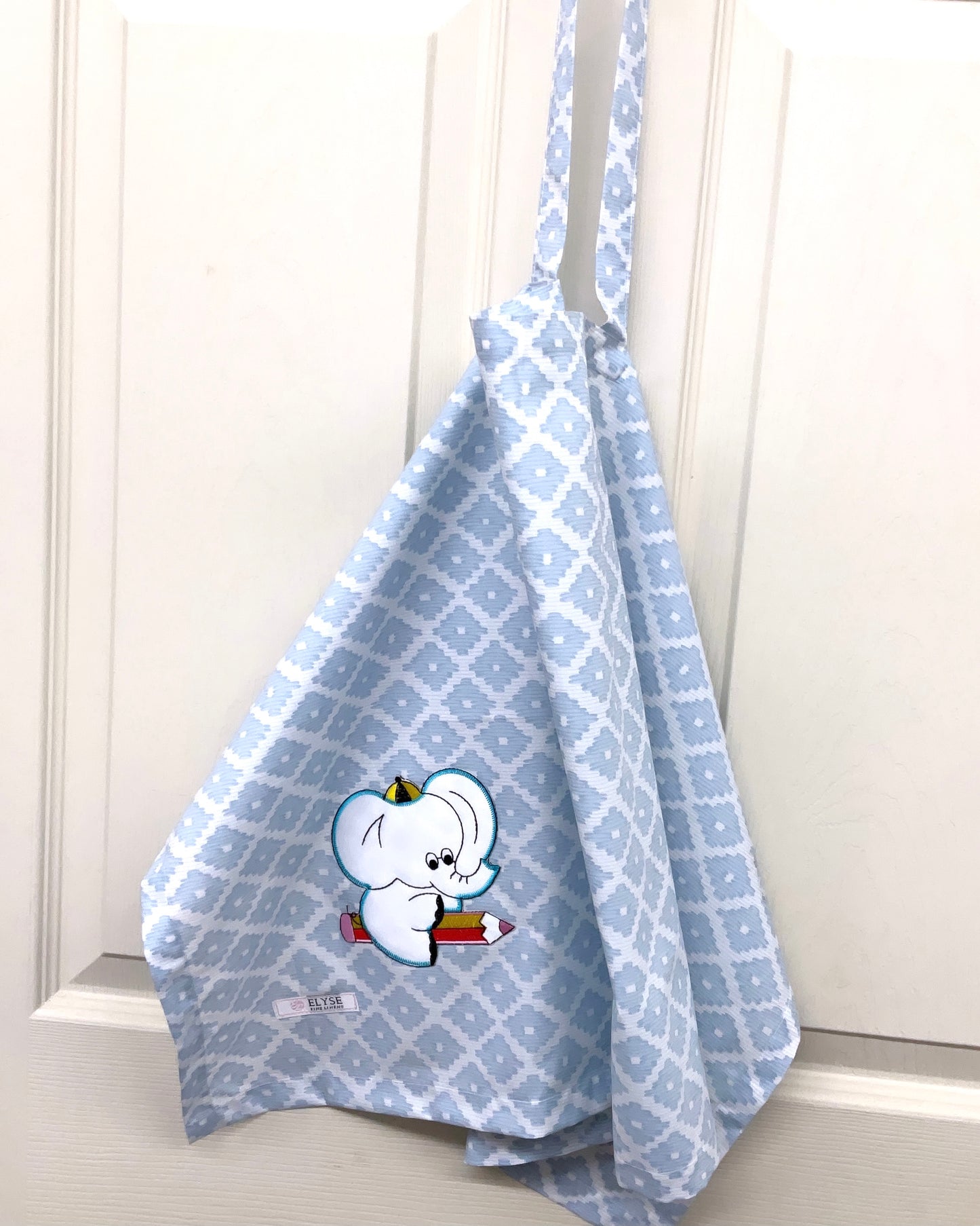 Feeding Cover:#01