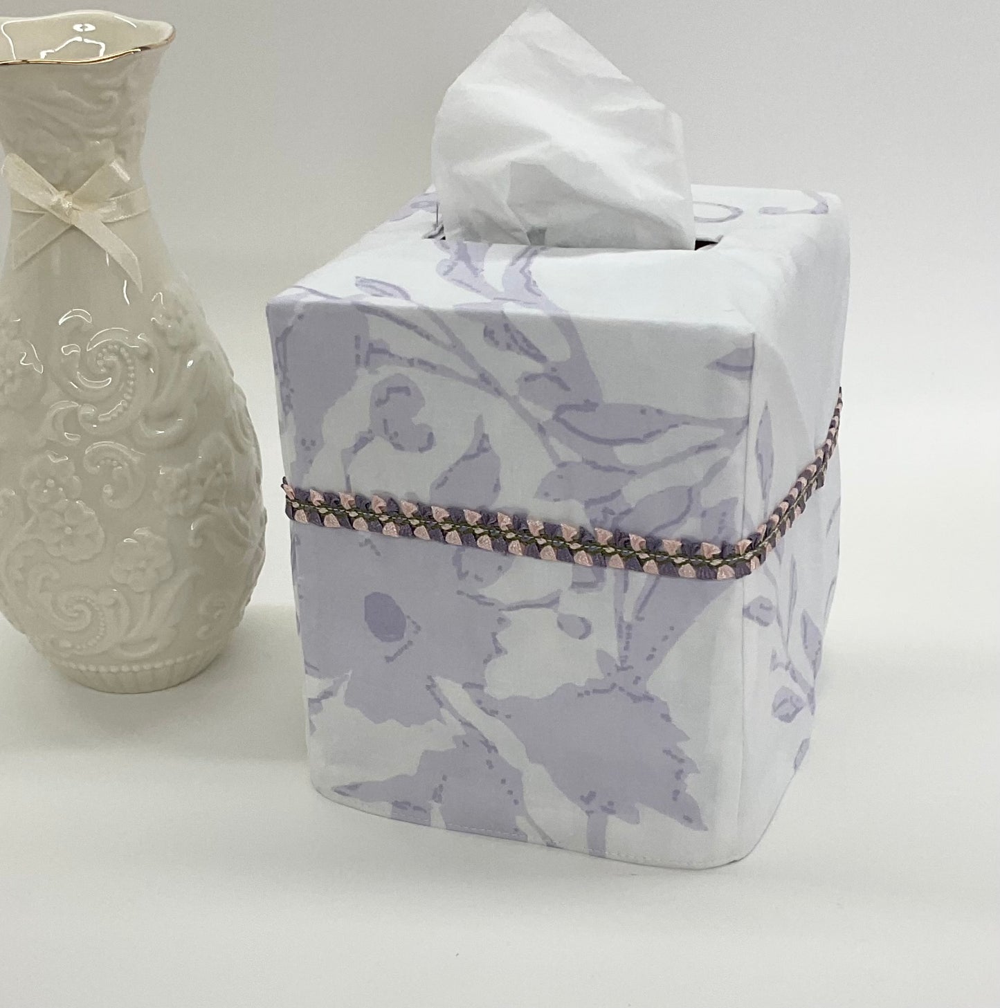 Tissue Box Cover:Luvy Lavander