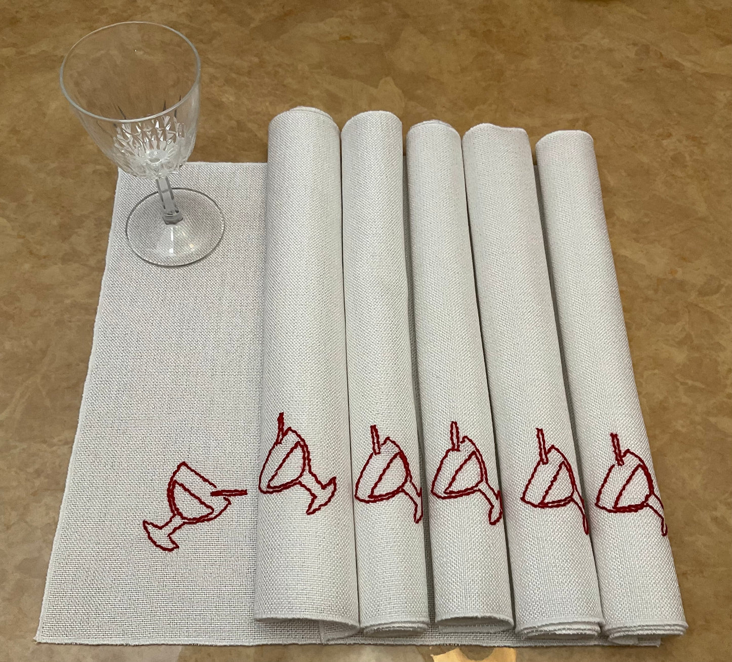Placemat Embroidered Margarita